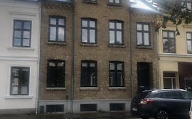 Stor Lejlighed I Smorhullet Af Odense Centrum